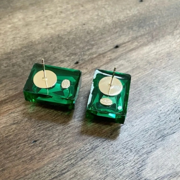 Chanel Green and Yellow Gold Tone Square CC Chicklet Cruise Collection Earrings - Picture 11 of 15